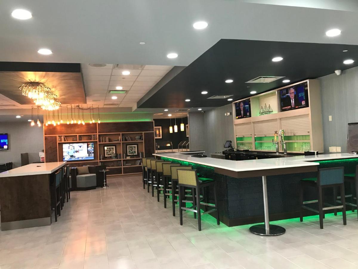 Holiday Inn - Beaumont East-Medical Ctr Area By Ihg Buitenkant foto